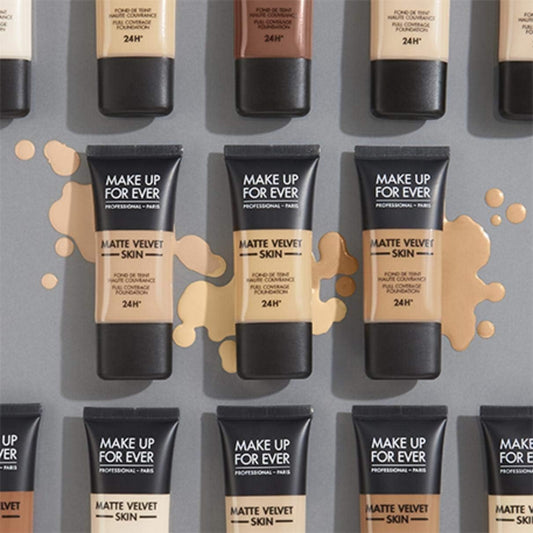 MATTE VELVET SKIN LIQUID FULL COVERAGE FOUNDATION 24H Y415 Almond